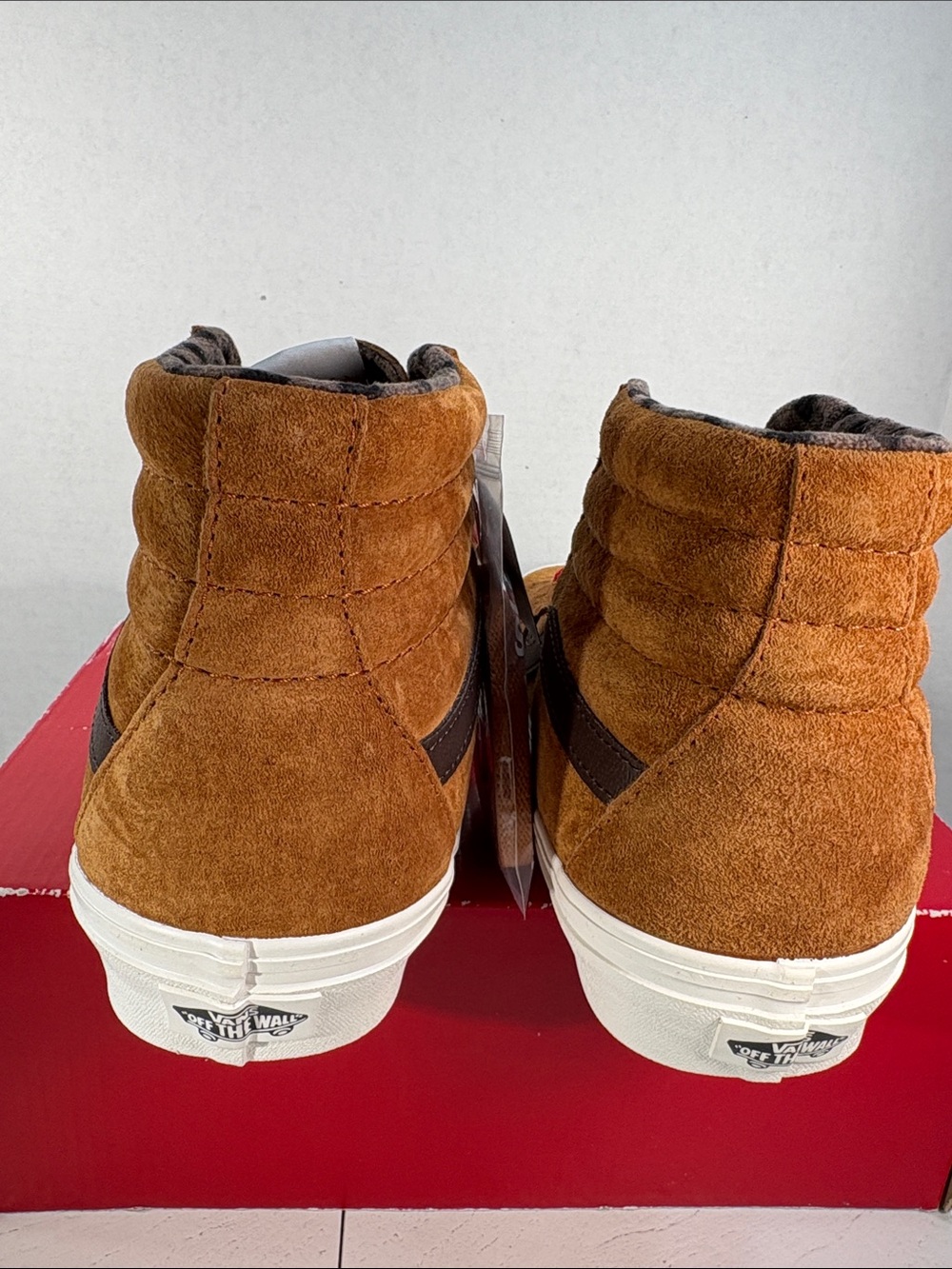 NWT Vans SK8 Hi Top Action Sneakers Women’s 9 - Picture 5 of 10